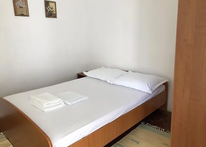 Secluded Fisherman's Cove Srhov Dolac, Hvar - 15087 * Gdinj