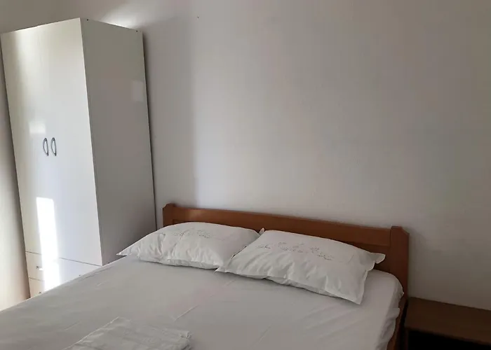 Secluded Fisherman's Cove Srhov Dolac, Hvar - 15087 Дом отдыха Gdinj